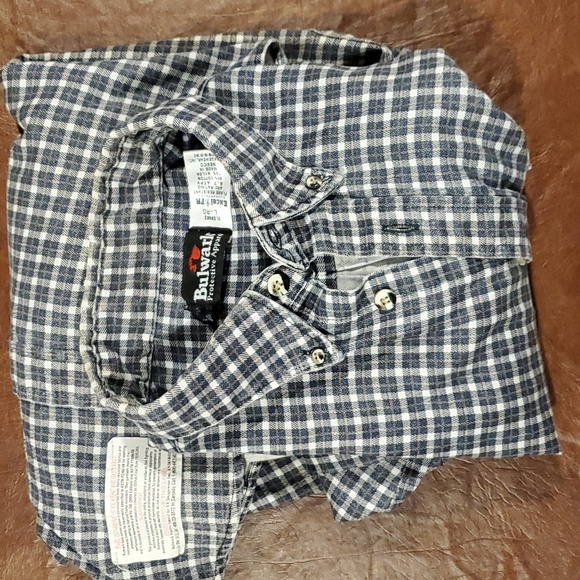 Bulwark flame resistant button up - Picture 1 of 4